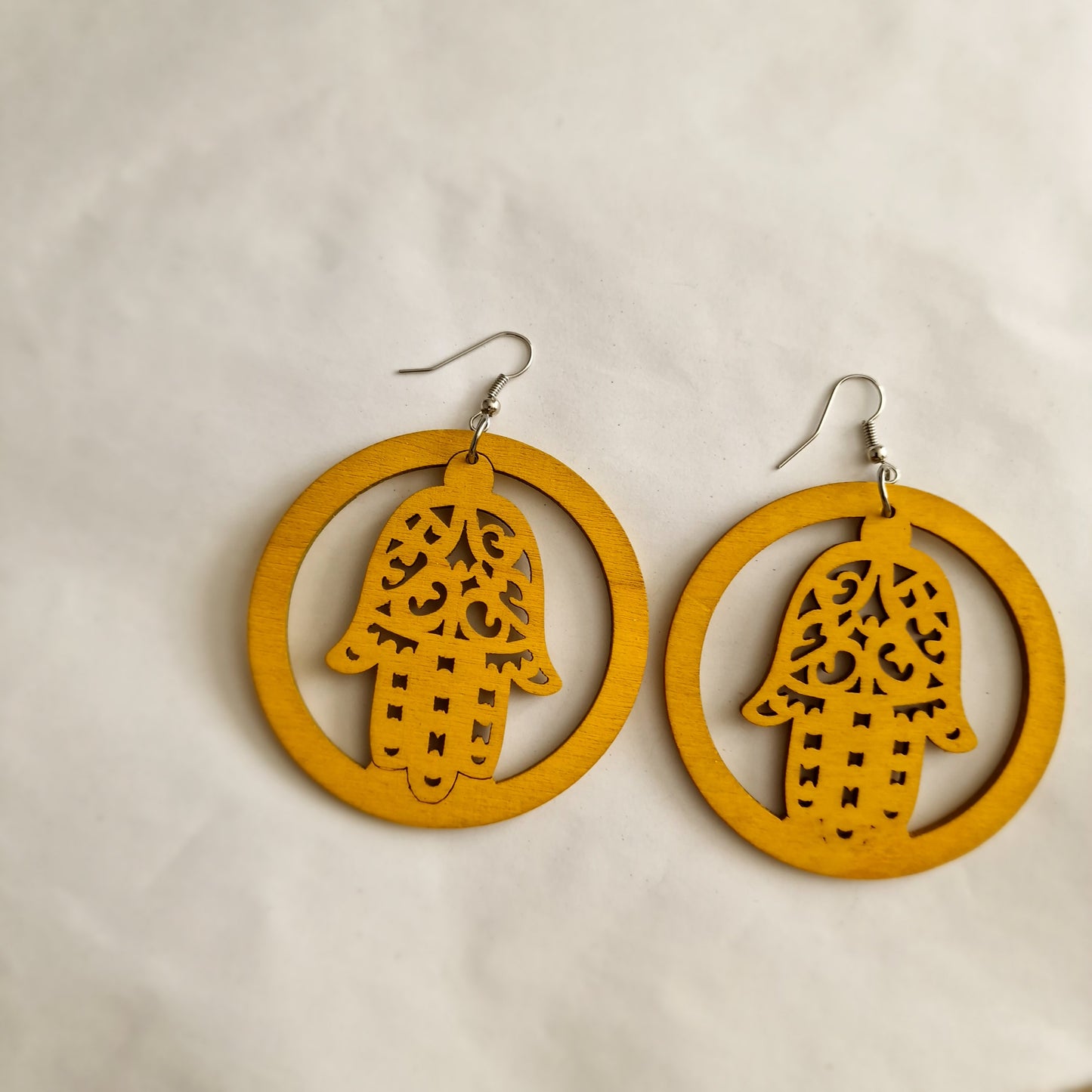 Wooden hands of Hamsa earrings - Circle