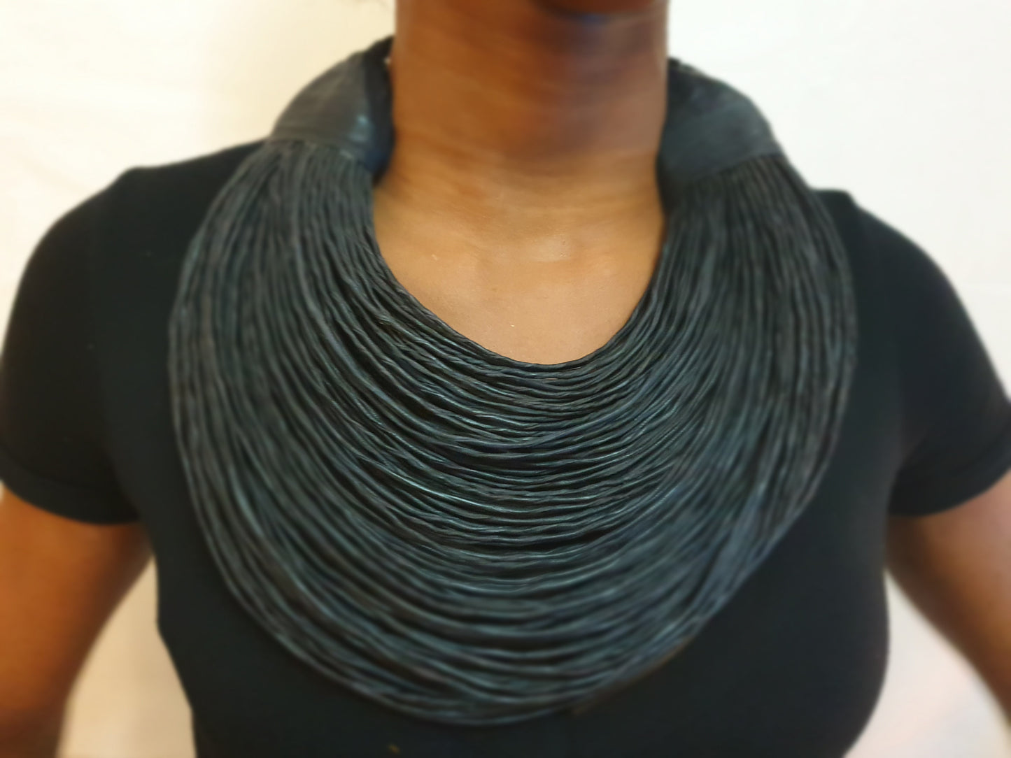 Thick leather layered statement necklace - Black