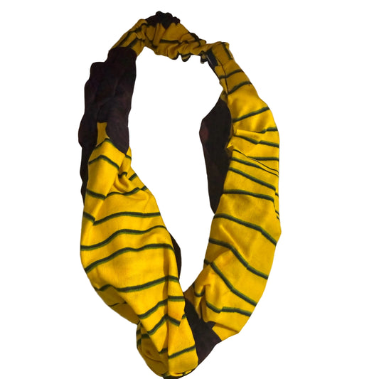 Brown and yellow pattern wide turban