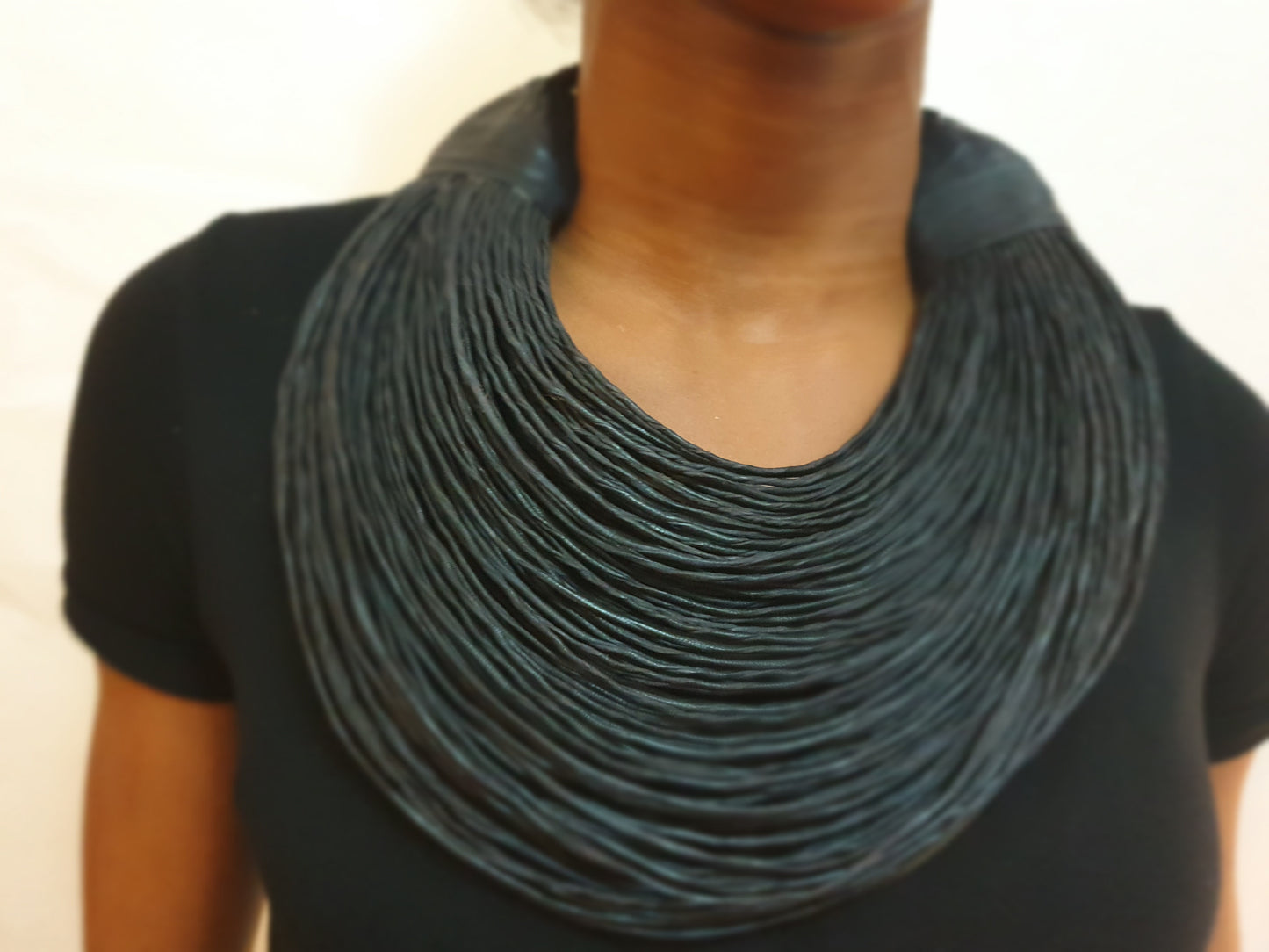 Thick leather layered statement necklace - Black