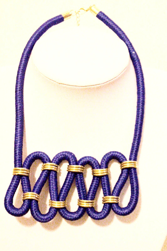 Twisted statement rope necklace
