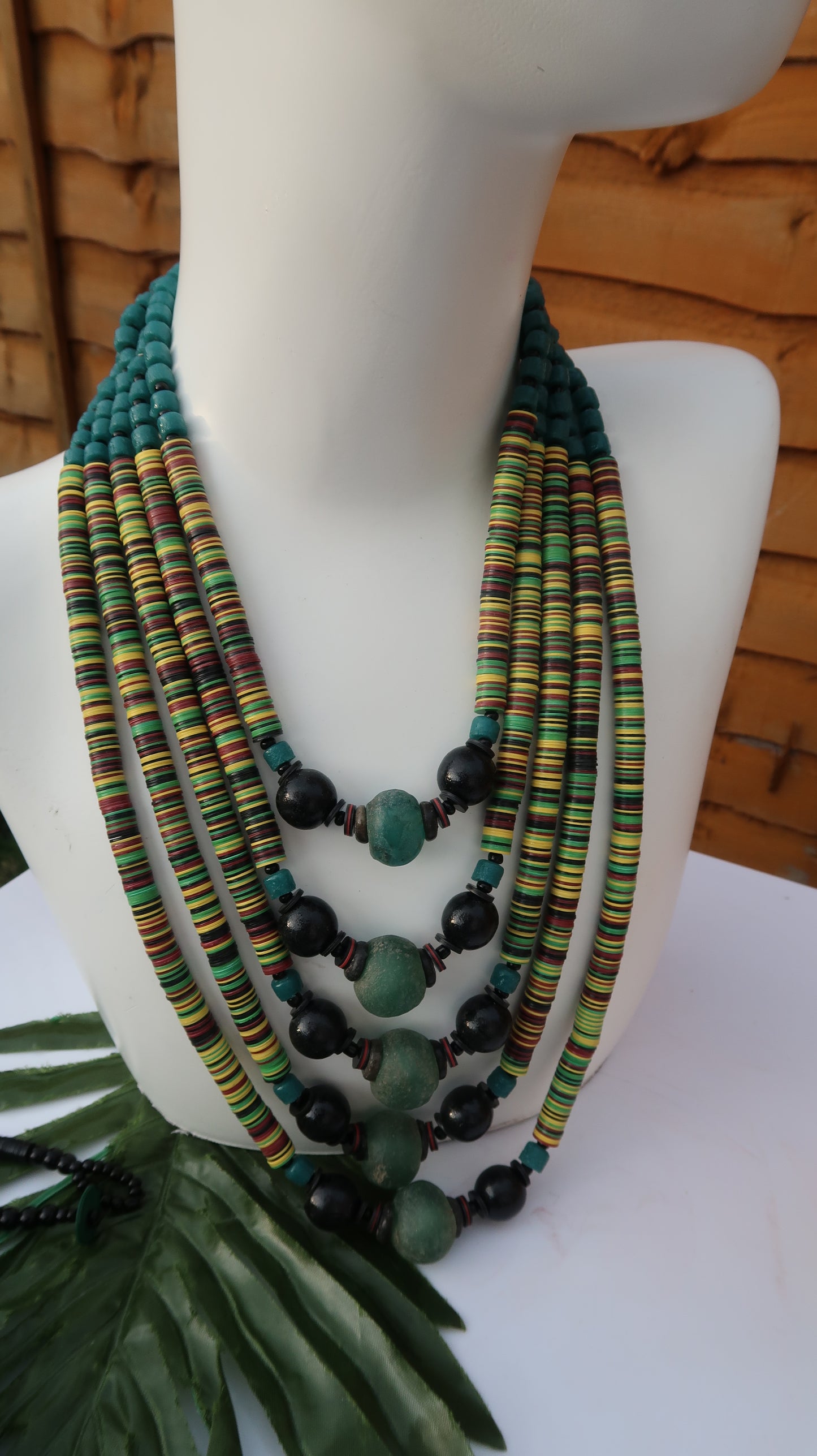 Green multi-coloured statement necklace