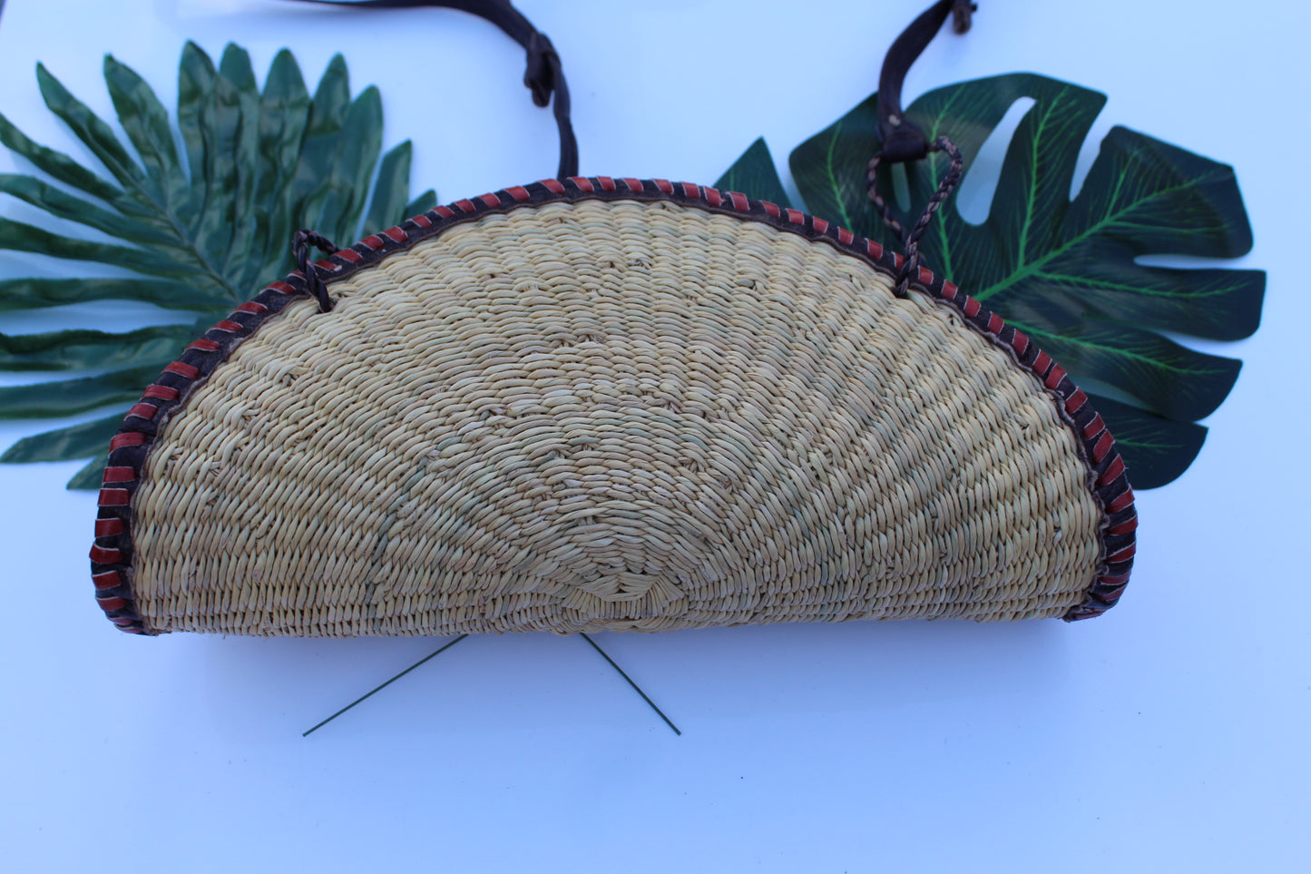 Fan shaped straw bag