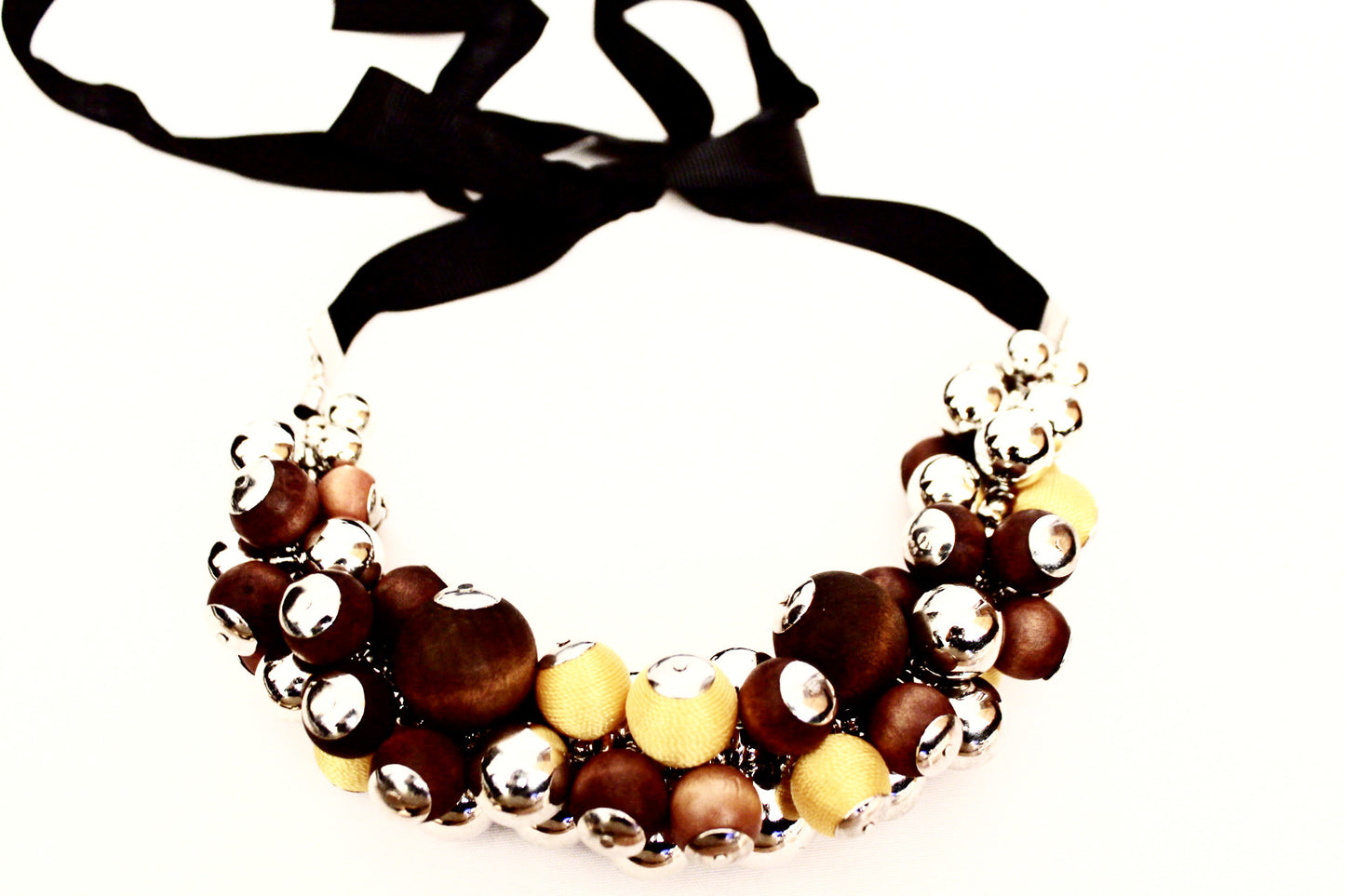 Bead bubble necklace