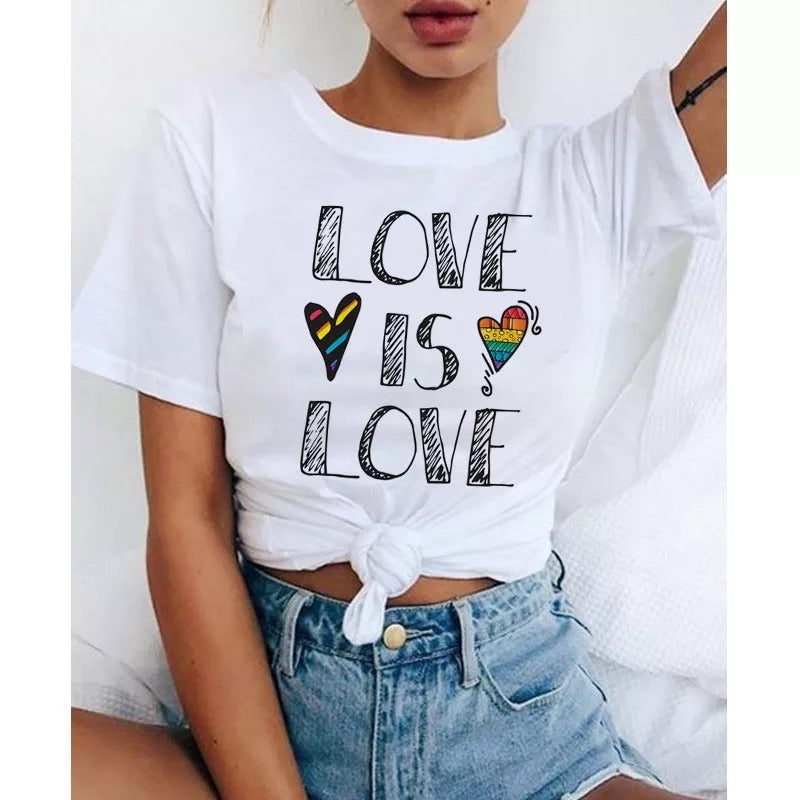 Love is love - T-Shirt